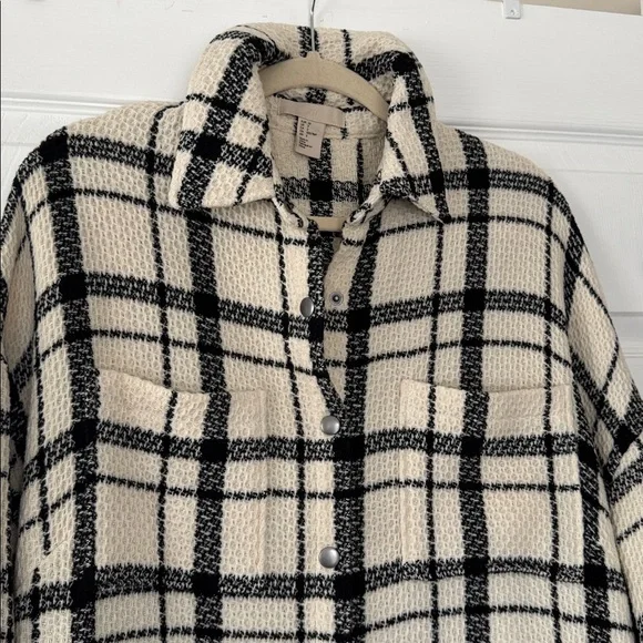 H&M Oversized Lightweight Plaid Button-Up Shirt Jacket -Shacket  - Size 2/Small - Picture 3 of 8